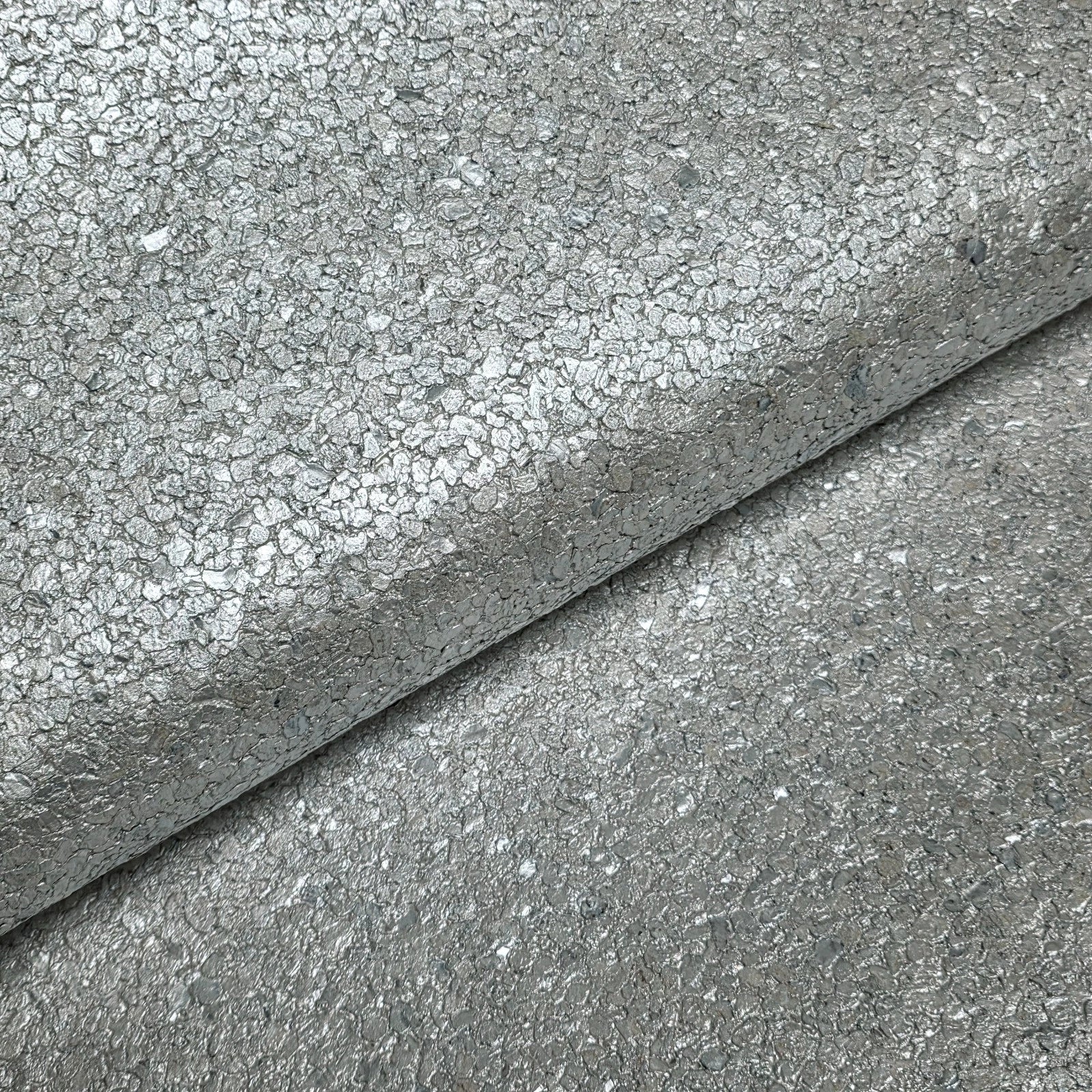 WM0002MBP Gray silver metallic Pearl Big Chip Natural Real Mica Stone Wallpaper Textured - Image 11