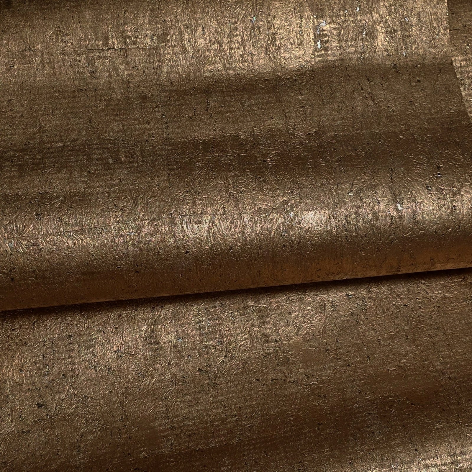 WM038KCG Real Natural cork organic Brass metallic black textured contemporary Wallpaper - Image 8