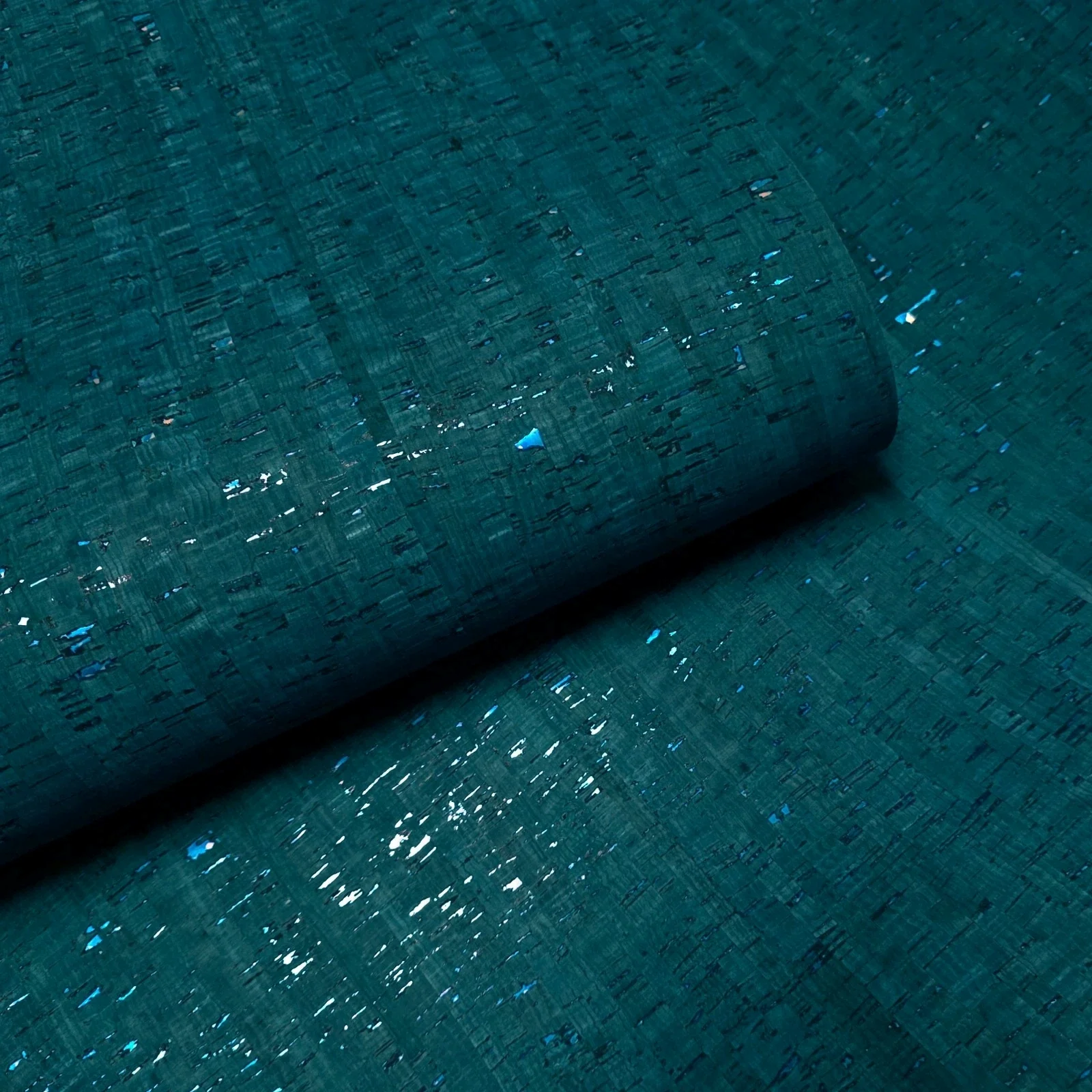WM100012SMC Real natural cork teal green on metallic foil striped textured modern Wallpaper - Image 3