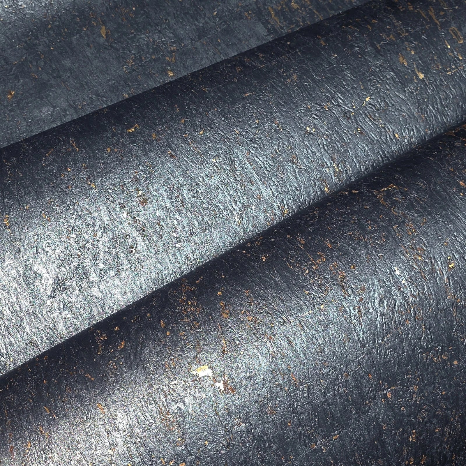 WM868KCG Real Natural cork Gray charcoal platinum gold metallic foil textured Wallpaper - Image 8