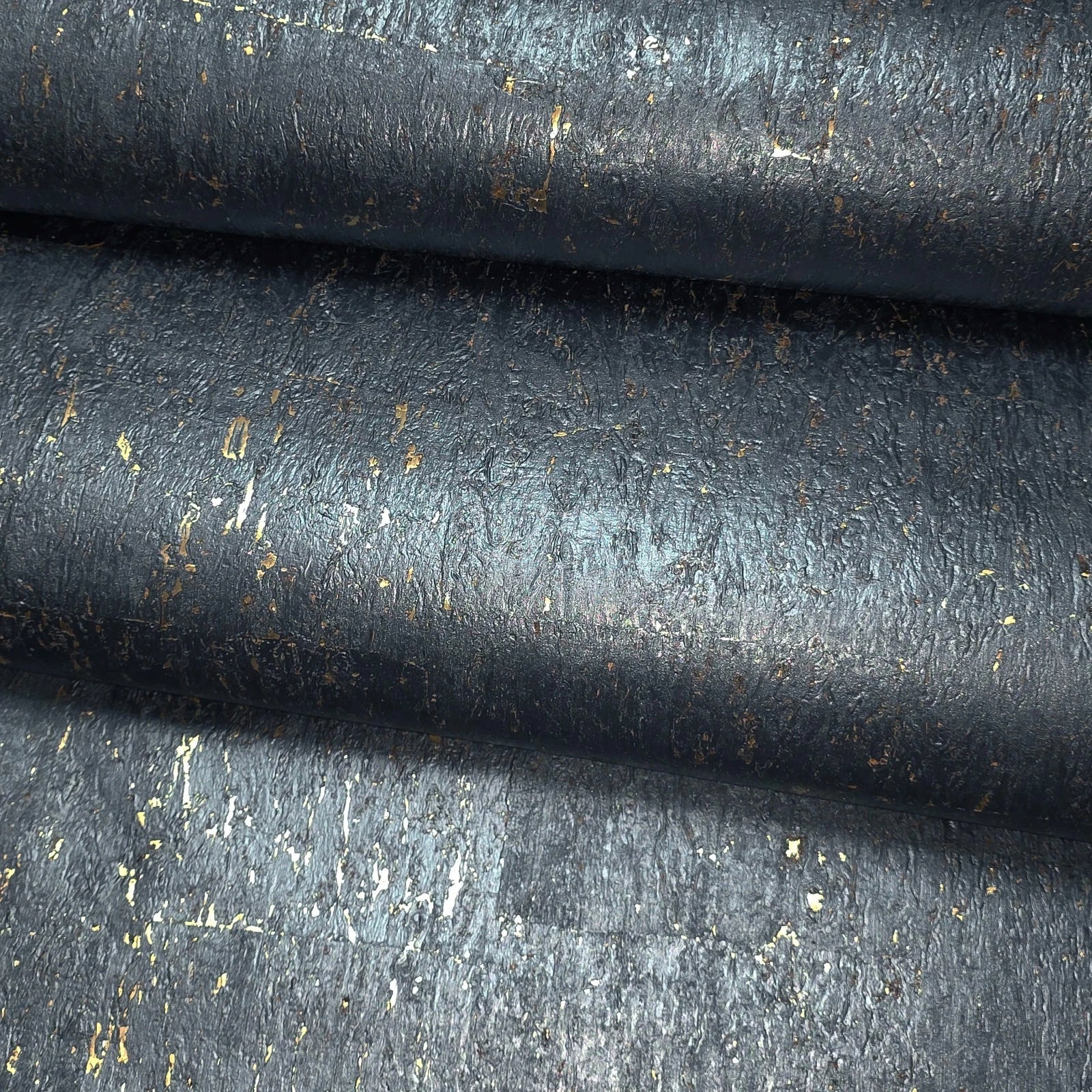 WM868KCG Real Natural cork Gray charcoal platinum gold metallic foil textured Wallpaper - Image 9